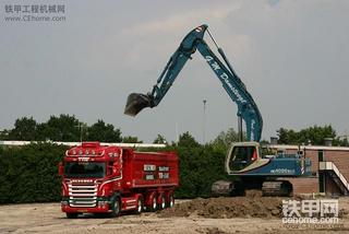 加藤（Kato） HD 1026-3 LC挖掘机