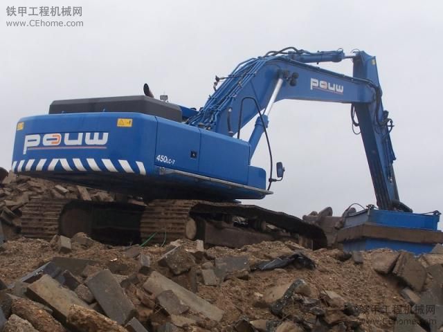 現(xiàn)代(Hyundai)Robex 450 LC-7挖掘機(jī)