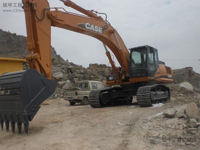 凯斯CX360矿山挖掘机