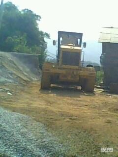 平地机好舒服一天到晚在那睡