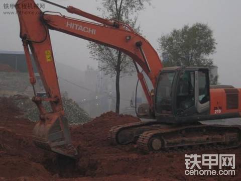 柴油滤芯一般的是两个，可以自己加一个吗？哪样发动机吸的动吗？