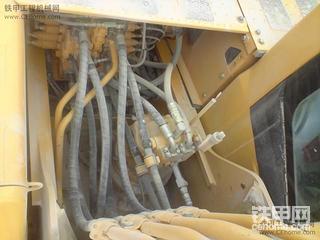 今天小松210也过来帮忙装车