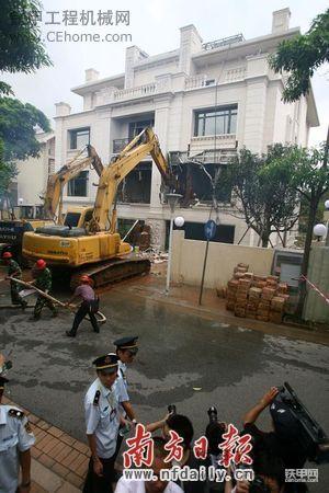 广州今早强拆二沙岛违建 “最牛别墅”