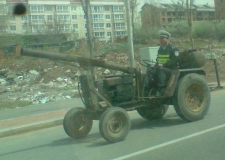 震撼：街头最酷的交警巡逻车！