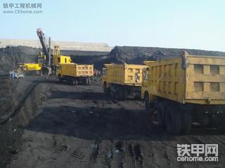 我的新生活-国产同力重工30吨矿用卡车