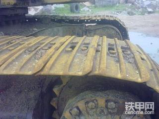 花岗石矿上的320D