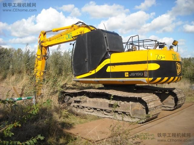 杰西博(JCB) JS 190 LC挖掘機