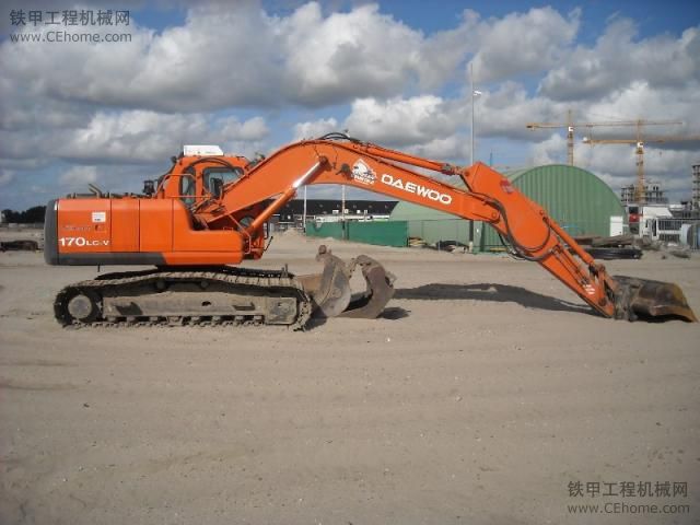 斗山 （Daewoo ） Solar 170 LC-V挖掘機