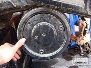 日立EX1200矿用挖掘机大家伙估计都想玩一下