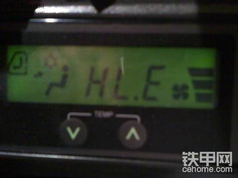 空调报警了，请教什么意思啊