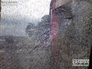 今天杯具了、。。。。。。。。。。。