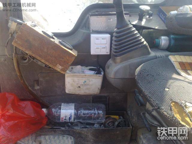 這個...怎么解釋...電磁伐加電阻，控制速度，做臺班把開關(guān)關(guān)了，速度就慢了。做臺班一桶油能做17個小時。做 ...