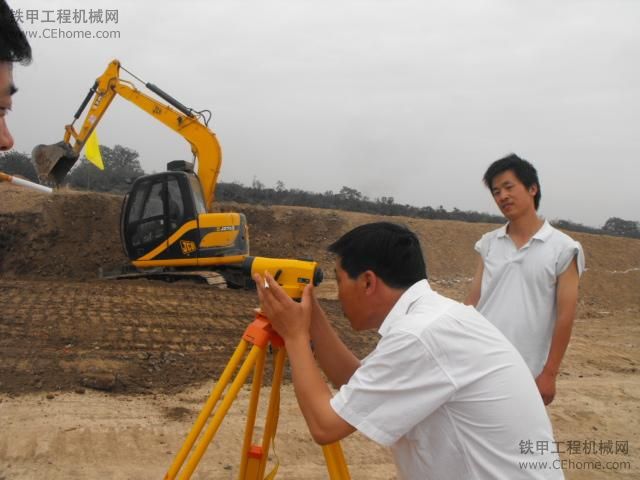 我家的JCB JZ75