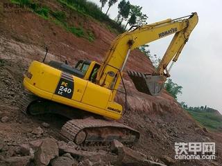 四川內(nèi)江10個(gè)月PC240找活，價(jià)格實(shí)惠。