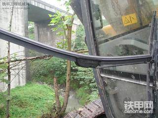 給我的挖掘機(jī)換的無骨雨刮