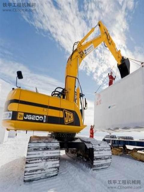 JCB....這些挖機也不錯