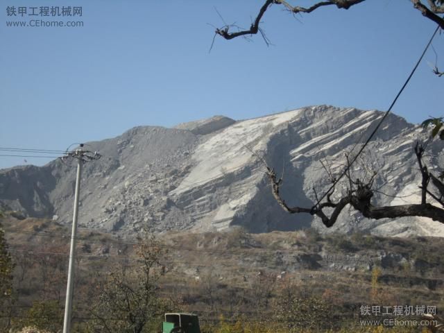 西通路的山已開(kāi)成這個(gè)樣子了，以前發(fā)過(guò)西通路的帖子。