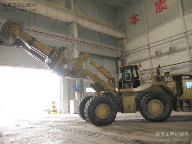 原創(chuàng)圖片 CAT 988H 機械手