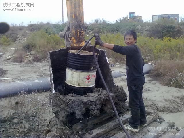 加油不用吸柴油啦 徒弟的學(xué)著點(diǎn)