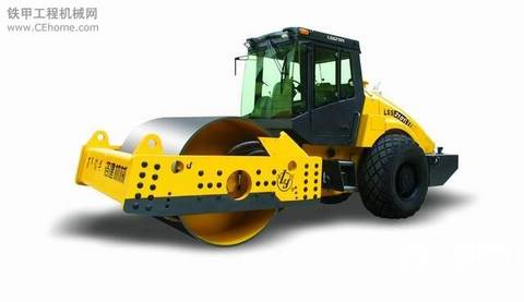 我的2010年新购的洛建压路机