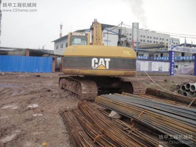 CAT 320C 坏了，发动机，惨啊