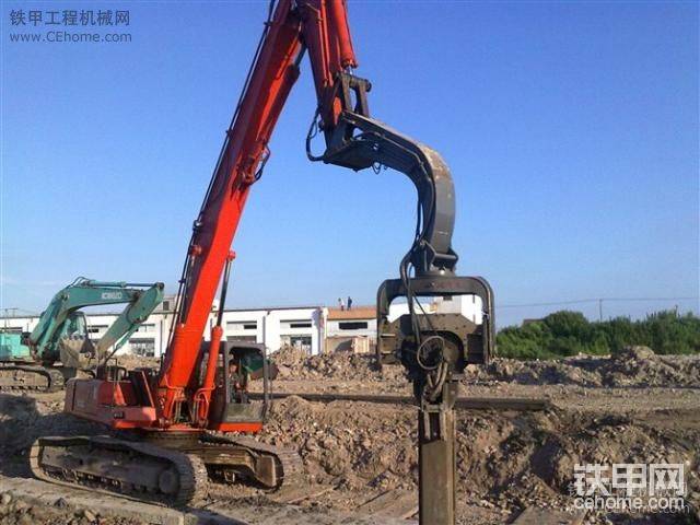 打樁機(jī)