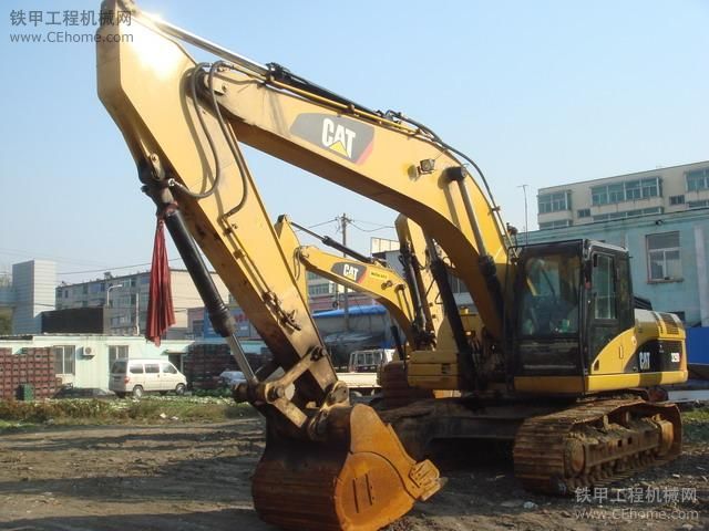 出售 CAT 329D 1758小時(shí)