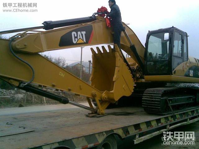 再来张320D岩石斗