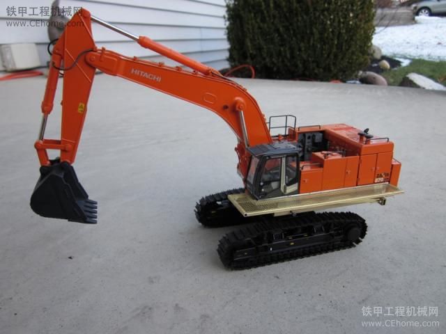 日立ZX470LCH-3昇高挖掘機(jī)模型