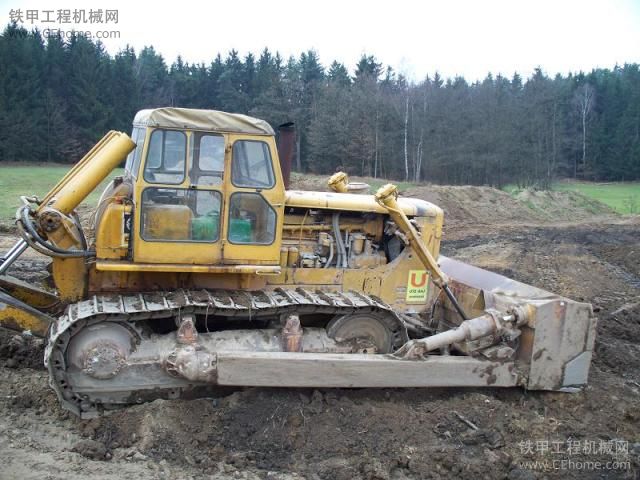 CAT D8H