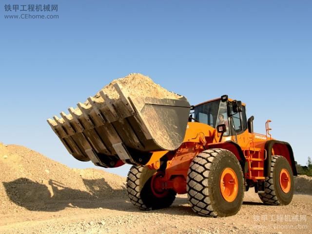 Doosan DL 500 裝載機(jī)