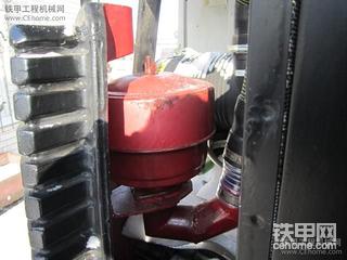 我的竹内175加装的油浴式空滤器