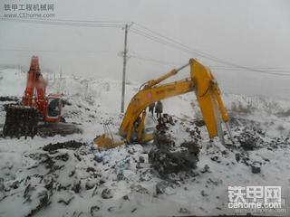 住友350陷车了！
