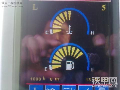 三一sy215c-8 1000小時(shí)用車報(bào)告