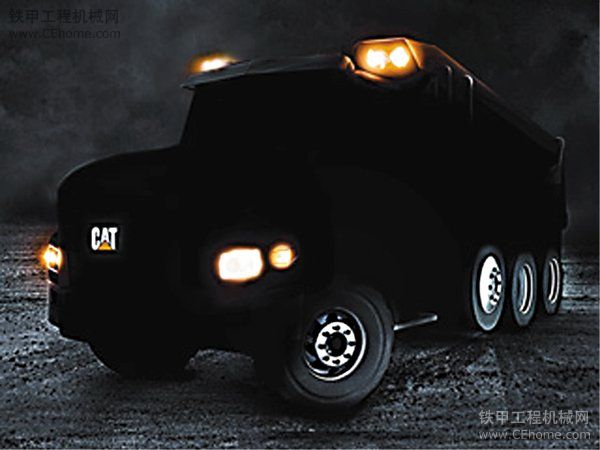 卡特彼勒 CT660 牽引車(chē)