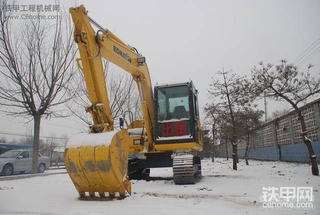 中國挖機(jī)雪中情
