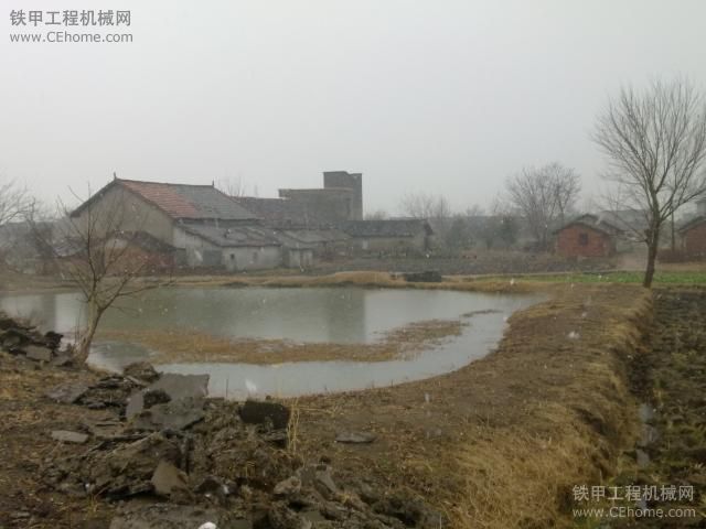 田園風(fēng)光，又下雪了。