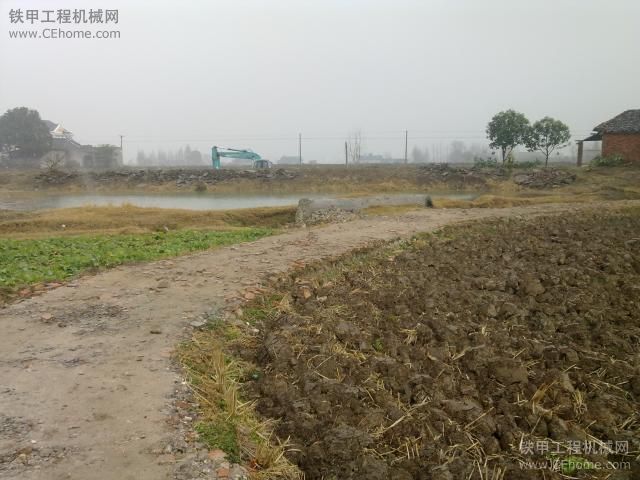 田園風(fēng)光，又下雪了。