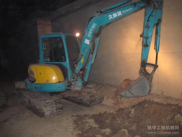 大家来看看河北邢台地区第一辆久保田161小挖机