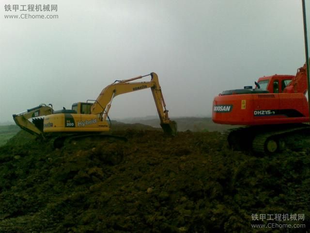 飛機在公路上