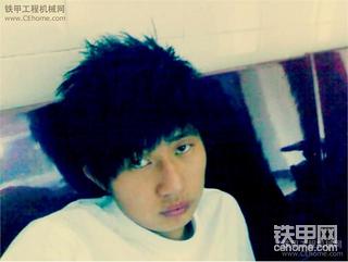 俺帅么？   哈哈   -.-