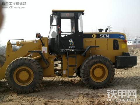 山工639装载机135小时使用报告
