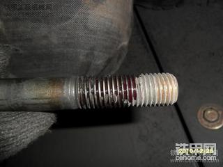 發(fā)動機(jī)機(jī)爪墊螺栓