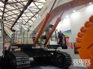 看我中聯(lián)ZE1250挖掘機(jī)！