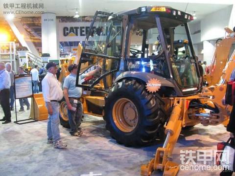 Conexpo2011之最新一代兩頭忙（挖掘裝載機）系列