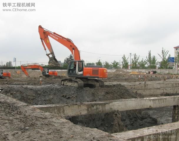 ZAXIS270-3自制套臂效果不錯