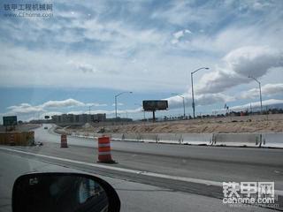 美国高速公路沿途建筑工地工程机械实拍