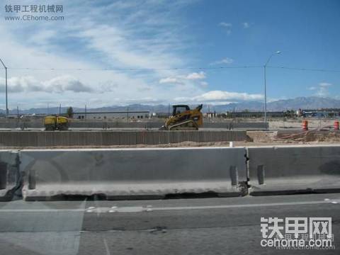 美國高速公路沿途建筑工地工程機械實拍