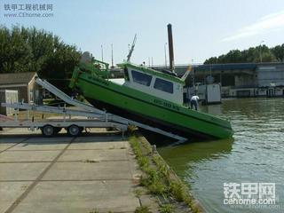 小型运机械设备车