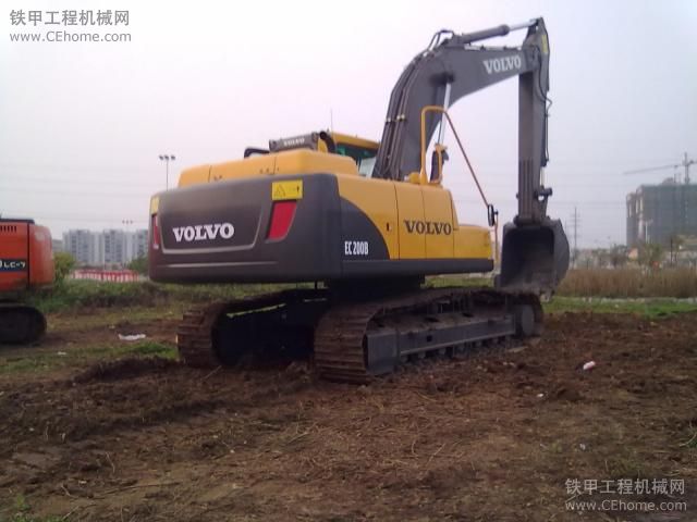 展销沃尔沃EC200B